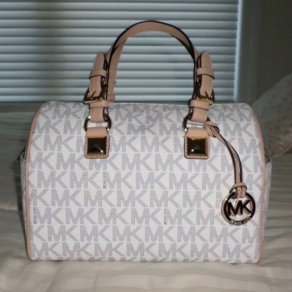 Authentic Michael Kors…Grayson Barrel